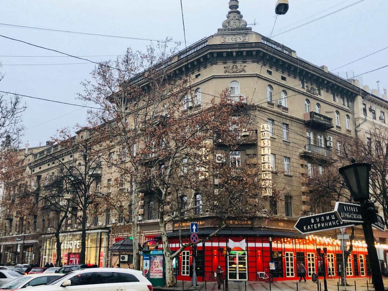 2 Bedroom On Deribasovskaya Str. Odesa Exterior photo
